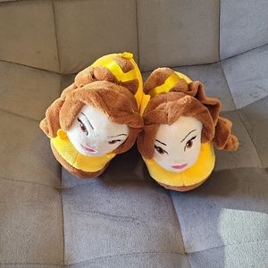 Belle Yellow and Brown Character Slippers. NWOT/ 7-8